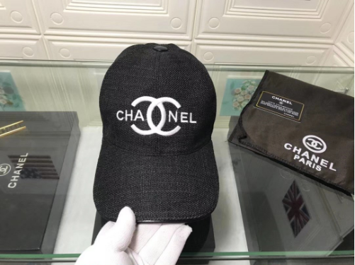 CHANEL 經典款式精美刺繡老帽