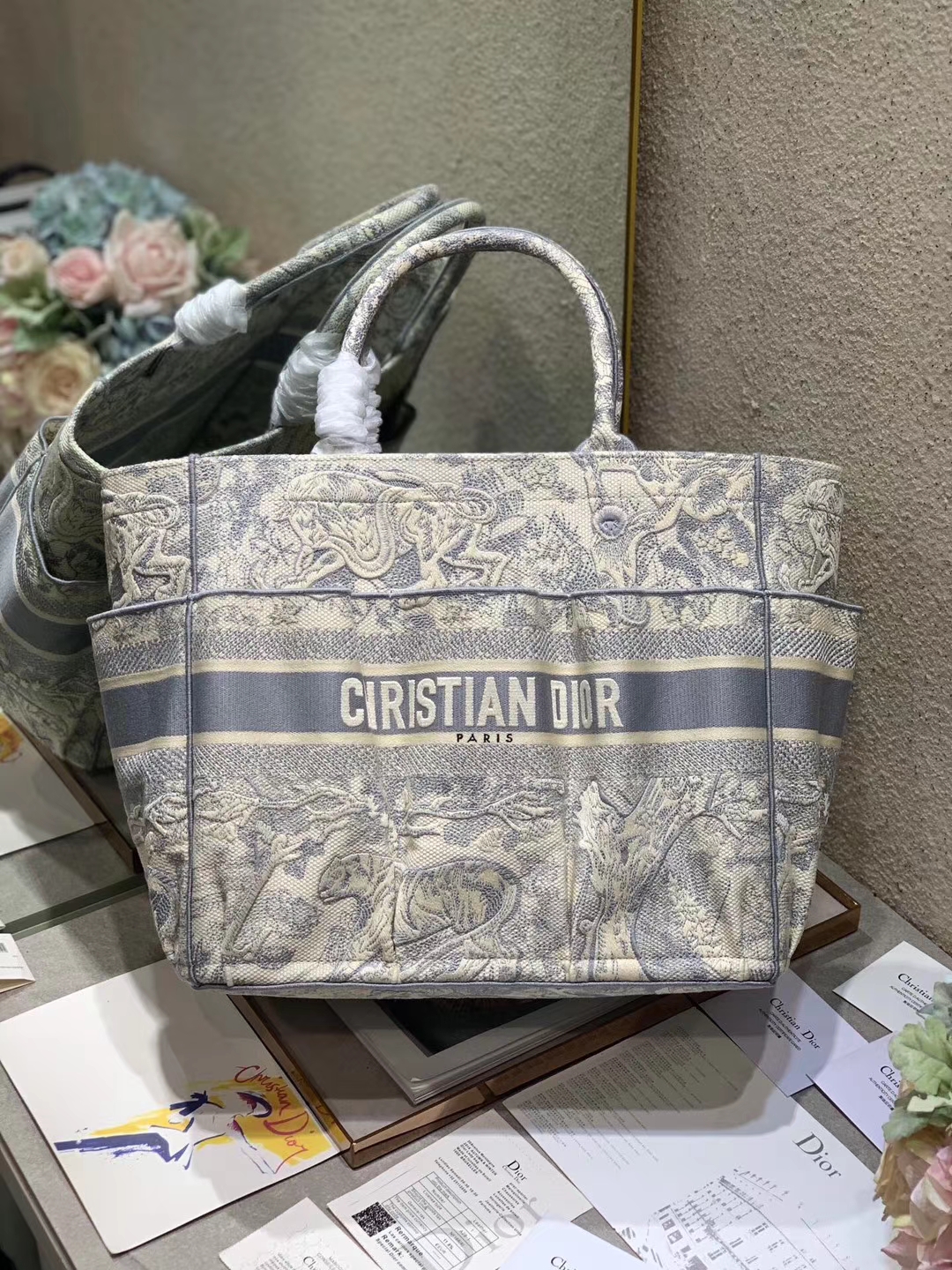 Dior CATHERINE 輕便袋 官網價125000元