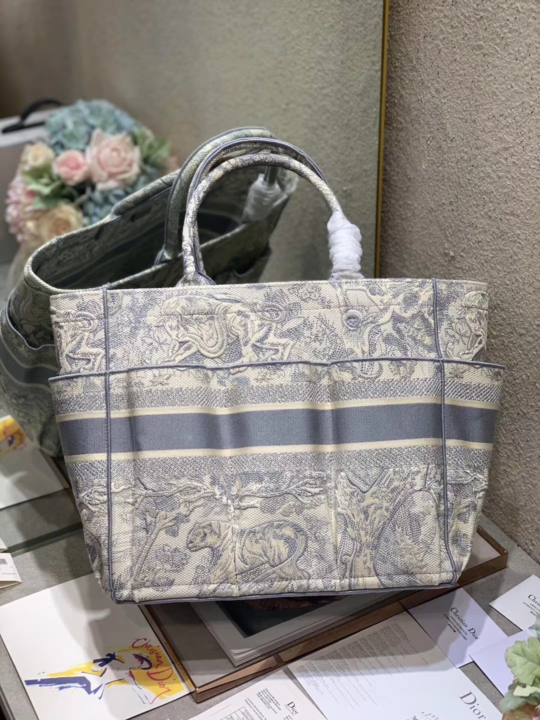 Dior CATHERINE 輕便袋 官網價125000元