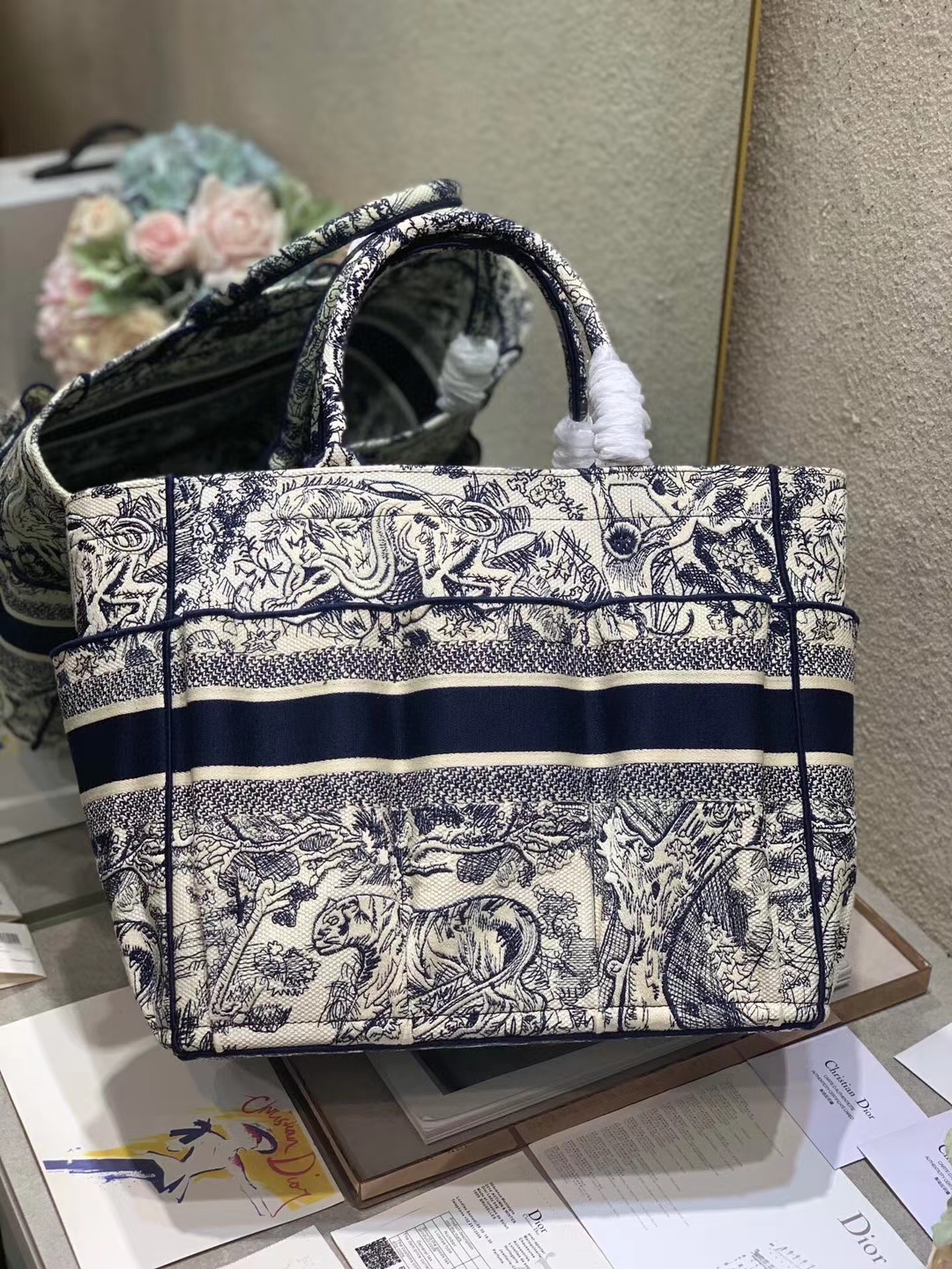 Dior CATHERINE 輕便袋 官網價125000元