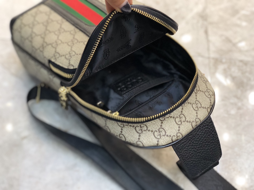 Gucci 最新基本款胸包