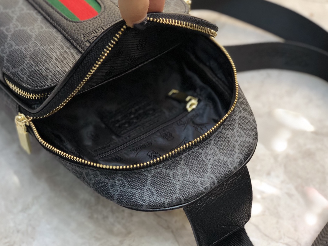 Gucci 最新基本款暗色胸包