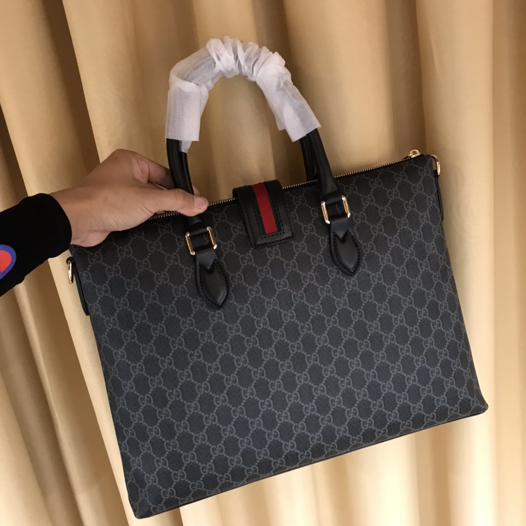 Gucci 原廠小牛皮公事包