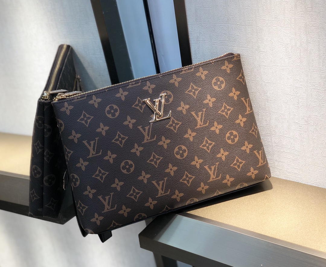 Louis Vuitton 熱銷基本款男士手拿包