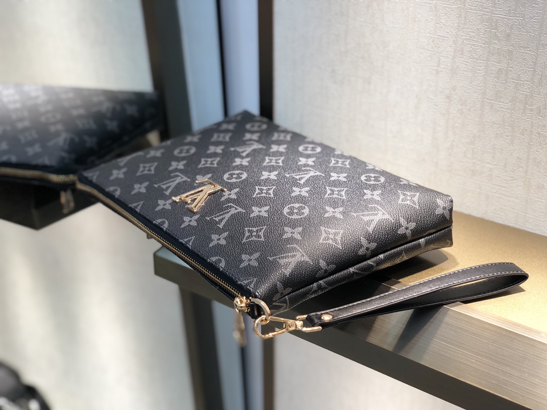 Louis Vuitton 熱銷基本款暗色男士手拿包