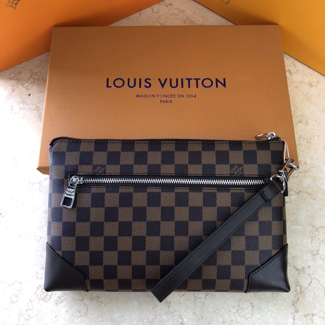 Louis Vuitton 斷貨王專櫃同步棋盤格手拿包