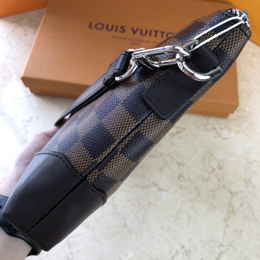 Louis Vuitton 斷貨王專櫃同步棋盤格手拿包