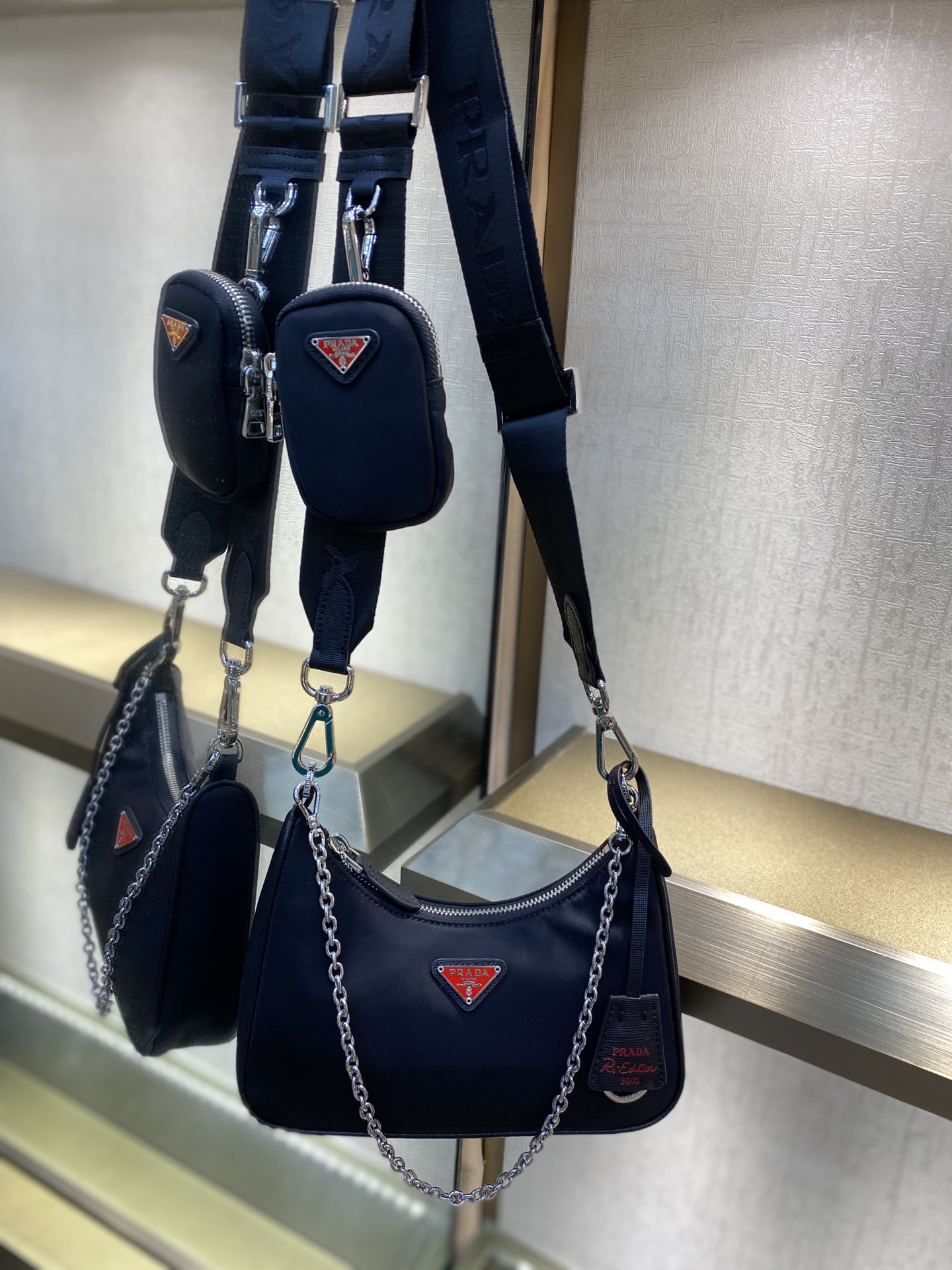 Prada 爆款3in1尼龍手提斜挎包