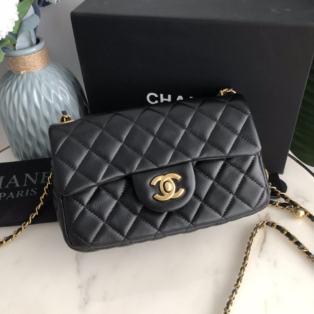 Chanel 超火金球肩背 斜挎包 官網價142200