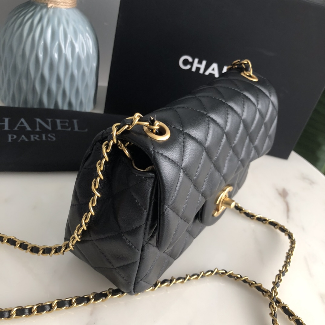 Chanel 超火金球肩背 斜挎包 官網價142200