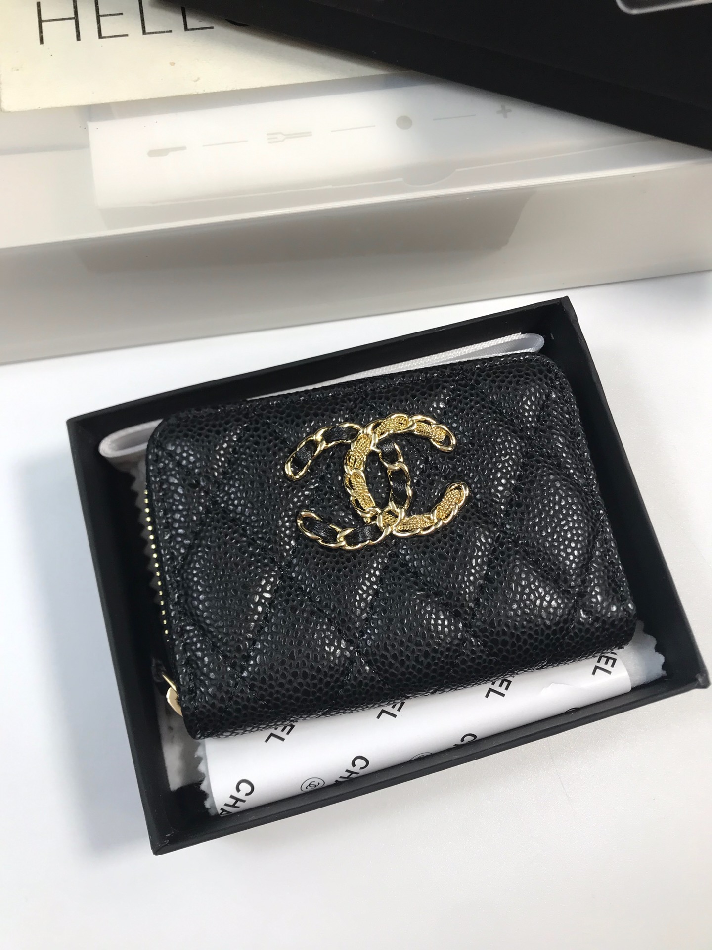 Chanel 鎖鏈Logo小羊皮零錢包