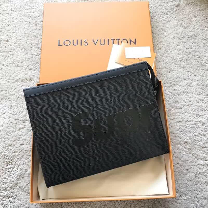 Lv X Supreme 聯名款 手拿包