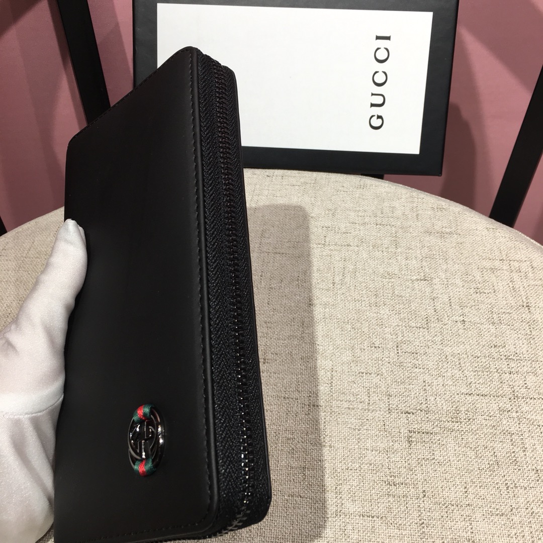 Gucci 簡約小標長夾