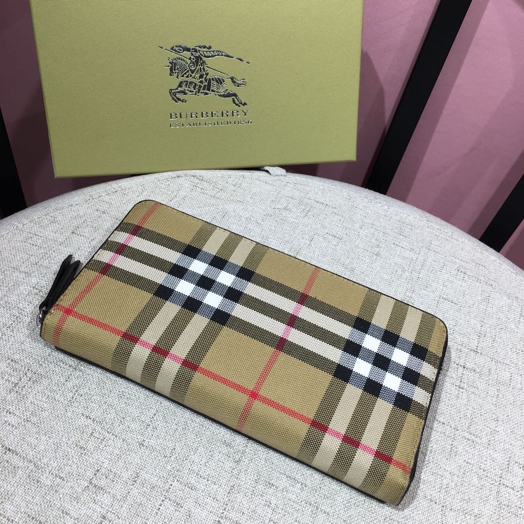 Burberry 經典格紋長夾