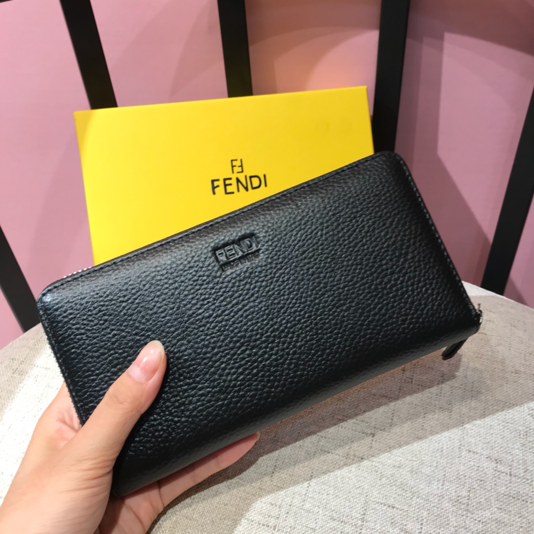 Fendi 經典怪獸長夾